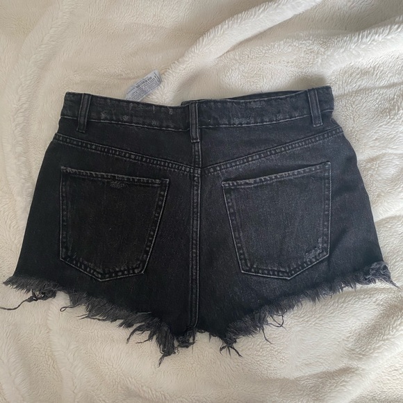 Black Zara jean shorts! - Picture 1 of 4